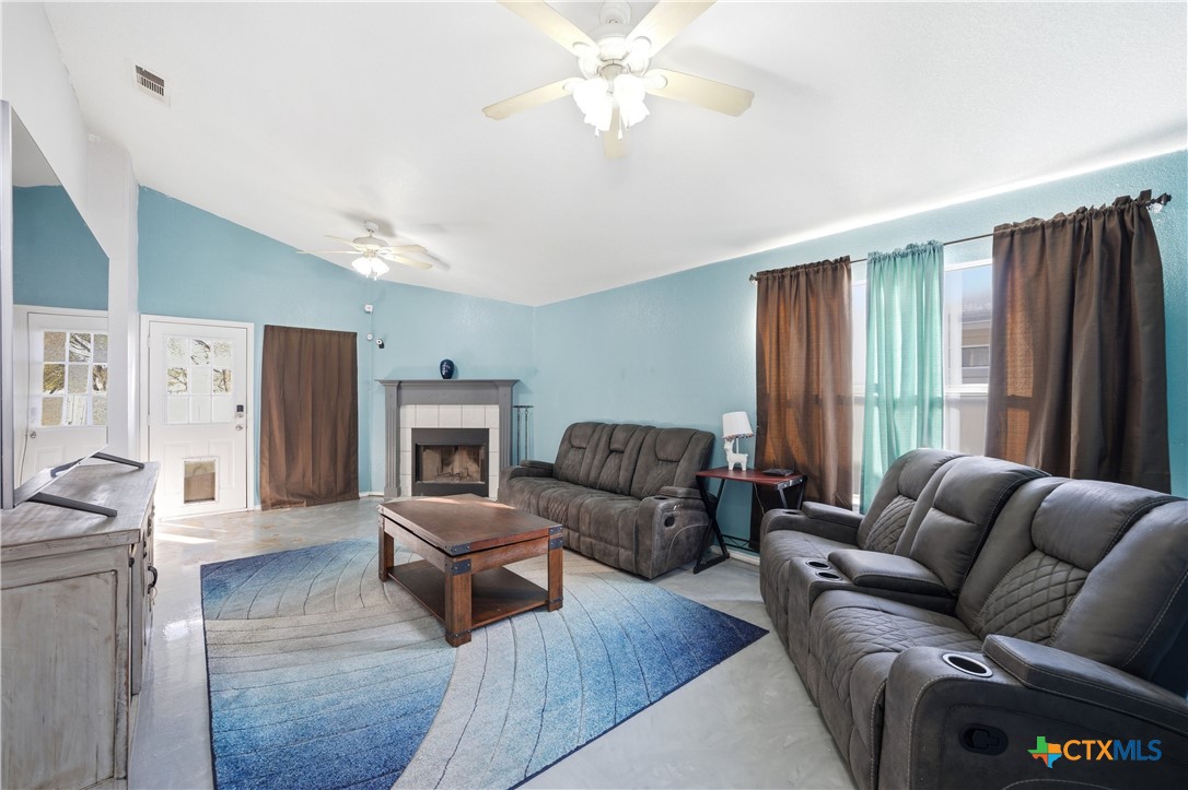 2814 Blackburn Drive