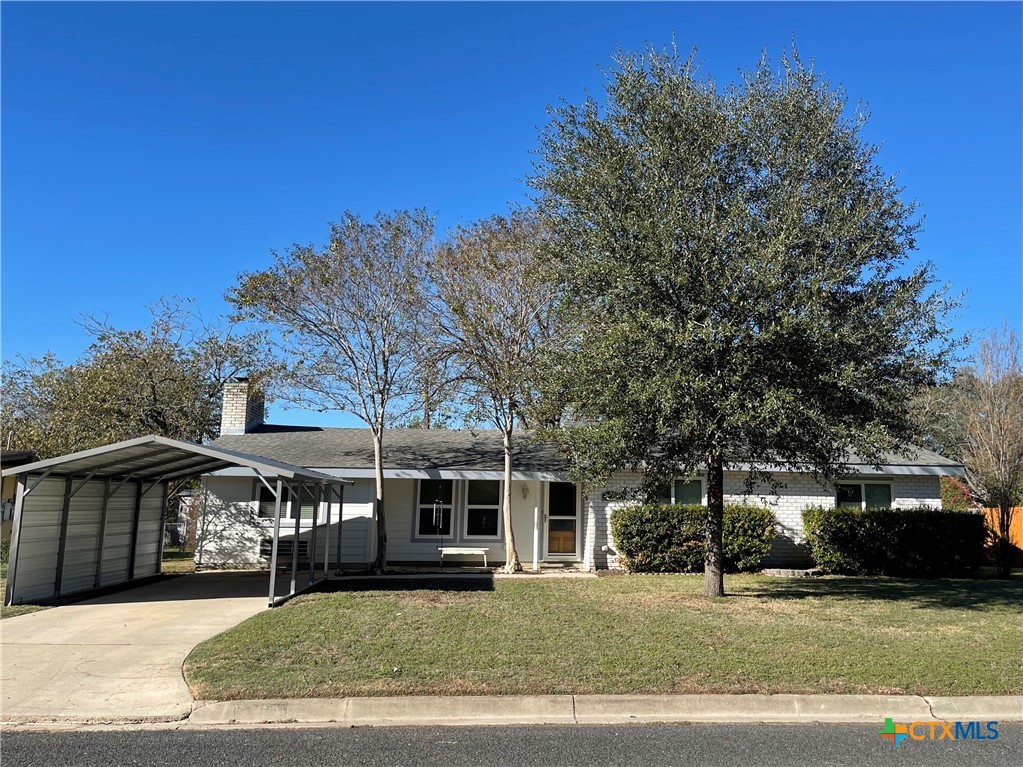 Photo 1 of 21 — 1710 Rosewood Street, Seguin, TX 78155