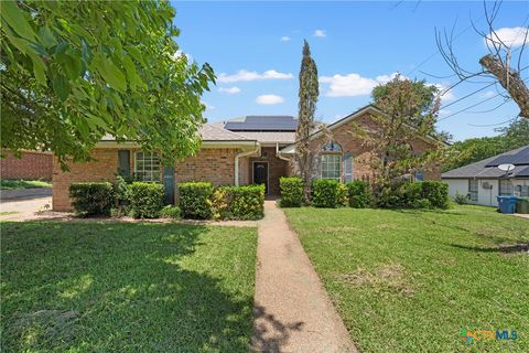 312 Hedrick Drive Hewitt TX 76643