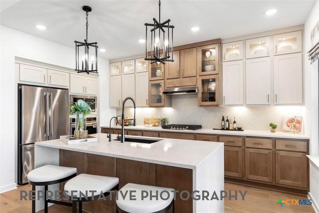 Photo of 8909 Turaco Trail, Austin, TX 78744 (MLS # 611169)