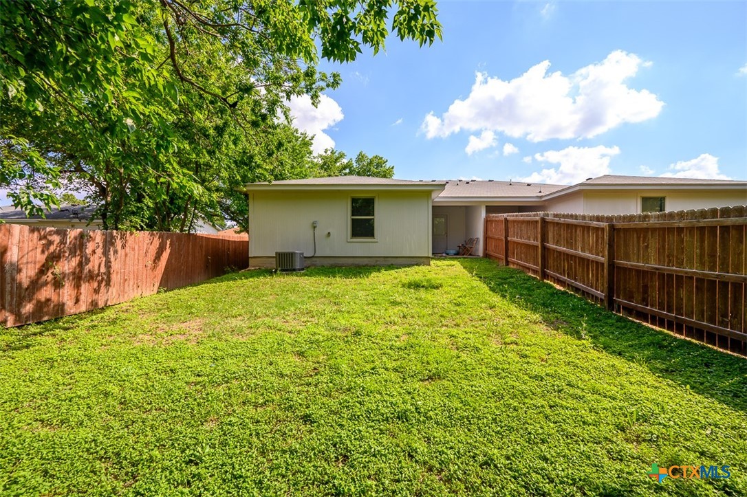 227 E Beeline Lane
