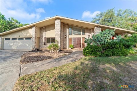 Photo of 2 Brookhollow Drive, Wimberley, TX 78676 (MLS # 593712)