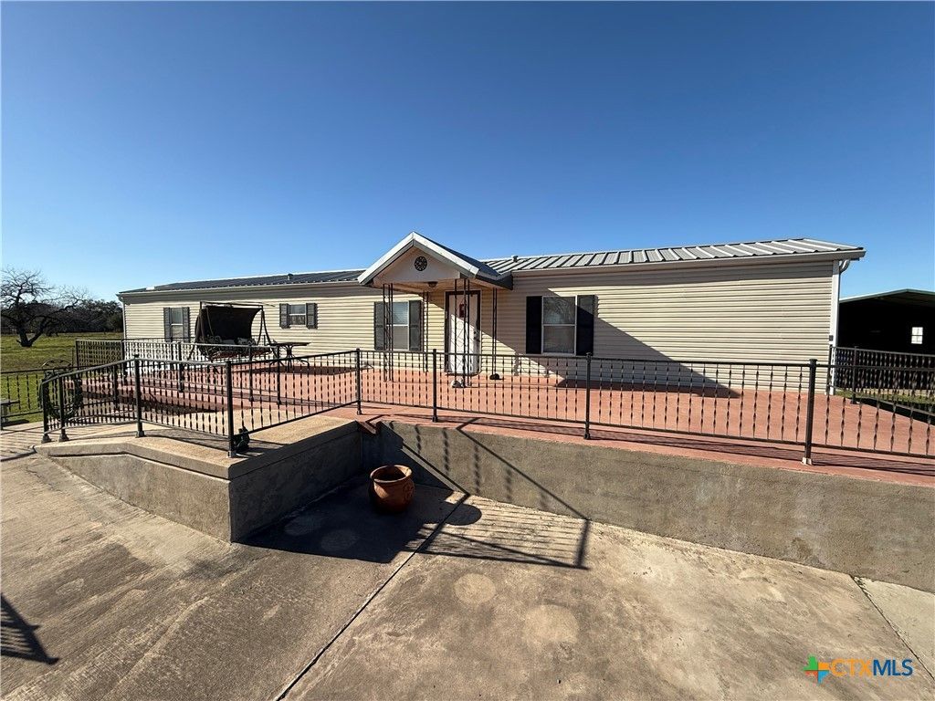 listing image 0