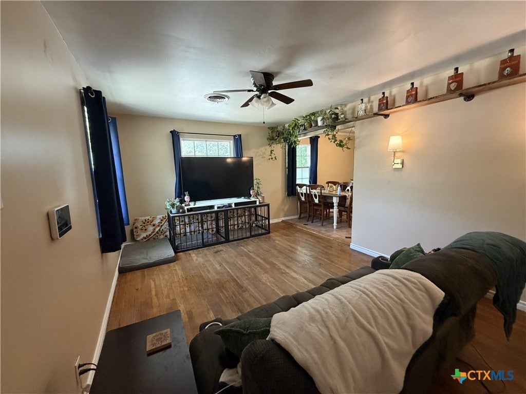 1208 Yantis Street