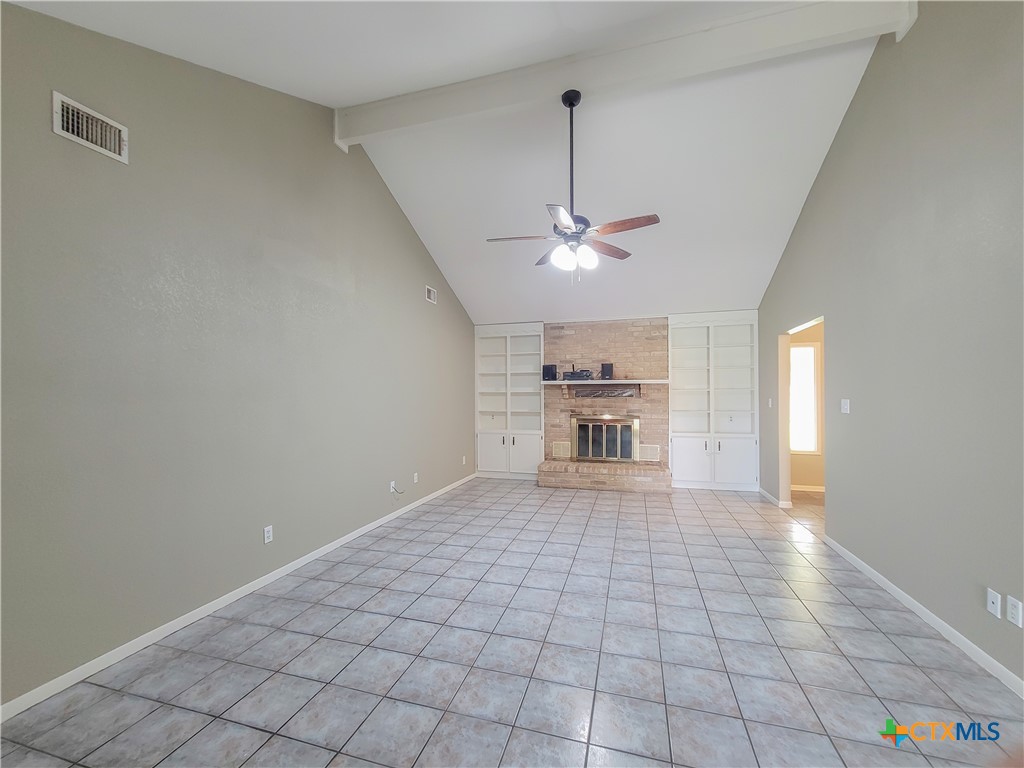 214 Williamsburg Avenue