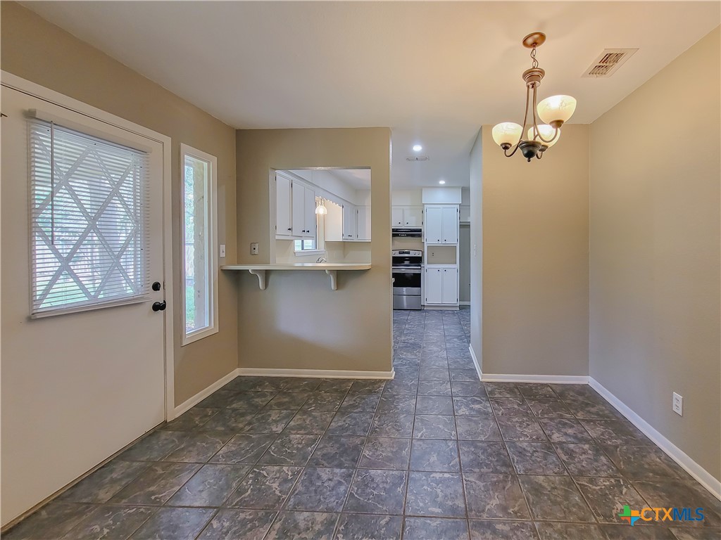 214 Williamsburg Avenue