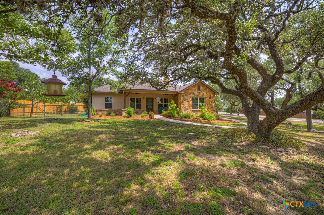 Photo 1 of 42 — 737 La Paloma Drive, Canyon Lake, TX 78133