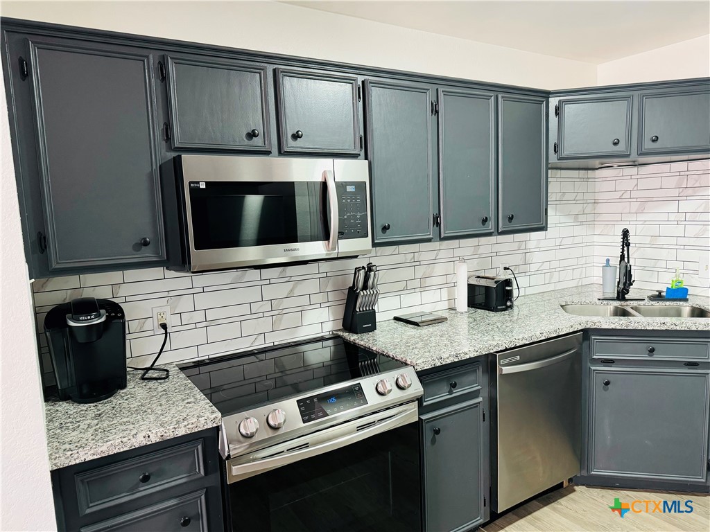 3103 Honeysuckle Circle