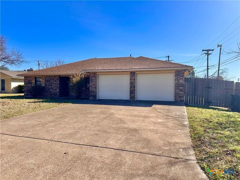 Photo of 509 Arapaho Drive, Temple, TX 76504 (MLS # 602366)