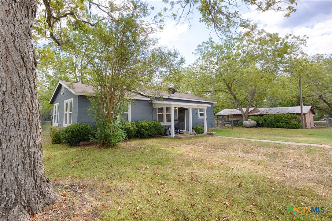 401 W Live Oak and 504 S Pecan Street