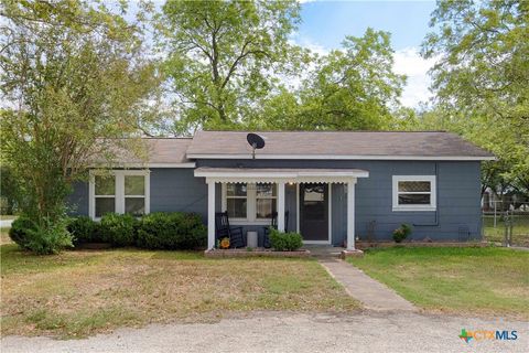 401 W Live Oak and 504 S Pecan Street Moulton TX 77975