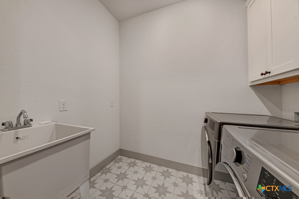 New Braunfels, Texas 78130, United States, 4 Bedrooms Bedrooms, ,2 BathroomsBathrooms,Residential,Active,100749