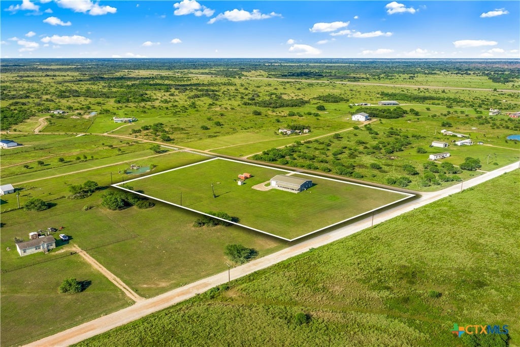 Photo of 59 Leaning Oak Road, Victoria, TX 77904 (MLS # 622027)