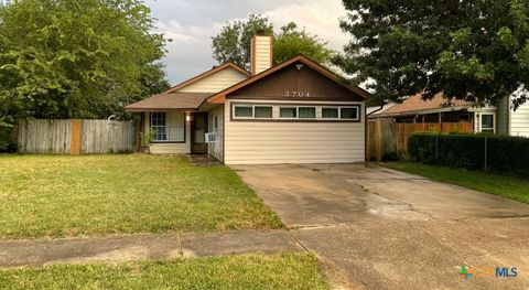 3704 Trotwood Trail Killeen TX 76543