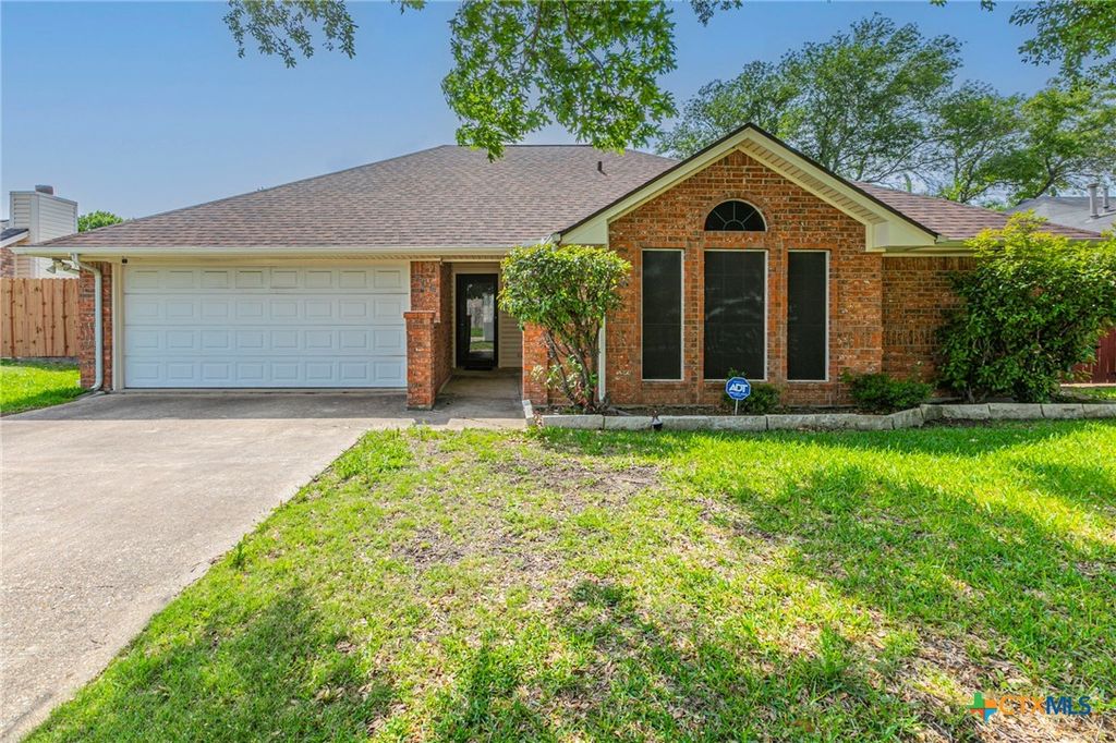 Photo of 706 Pecos Drive, Temple, TX 76504 (MLS # 610964)