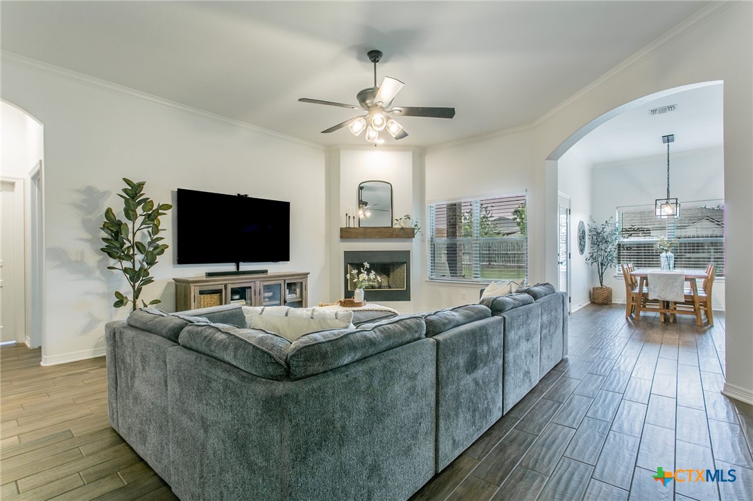 8304 Split Trail Cove