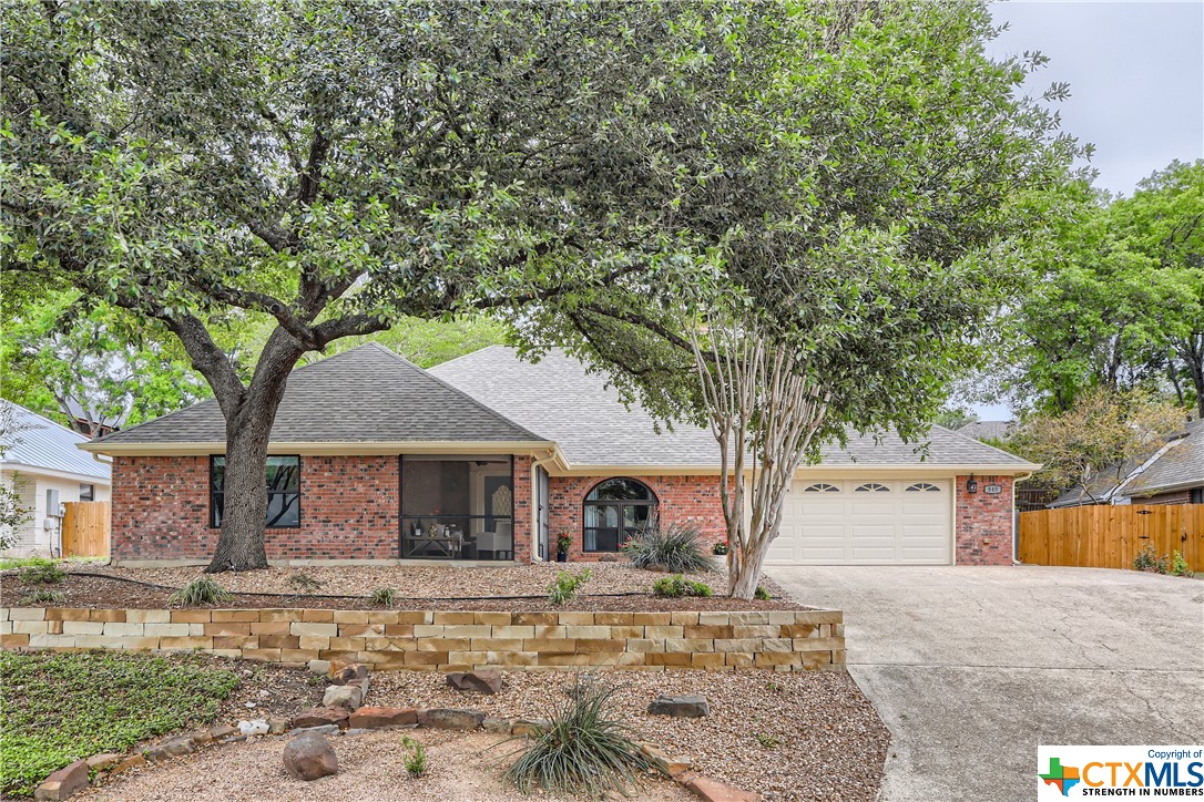Photo 1 of 25 — 845 Northview Drive, New Braunfels, TX 78130