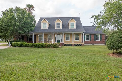 403 Oakside Drive Victoria TX 77905