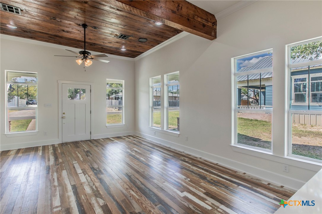 413 S Lutterloh Avenue