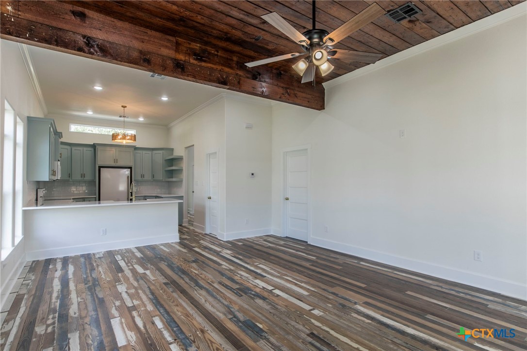 413 S Lutterloh Avenue