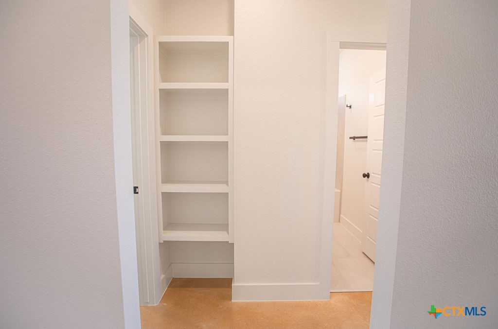 7904 Smoke Creek Lane