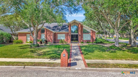 Photo of 107 Tournament Drive, Victoria, TX 77904 (MLS # 622532)