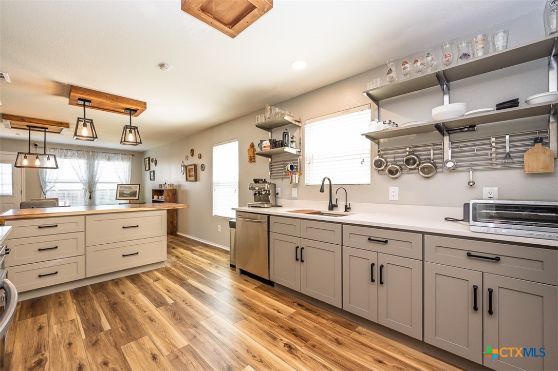 9008 Sandyford Court