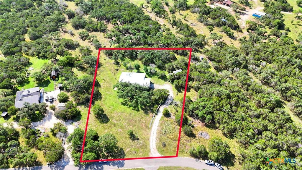 Photo of 124 Turkey Trail Drive, San Marcos, TX 78666 (MLS # 590727)