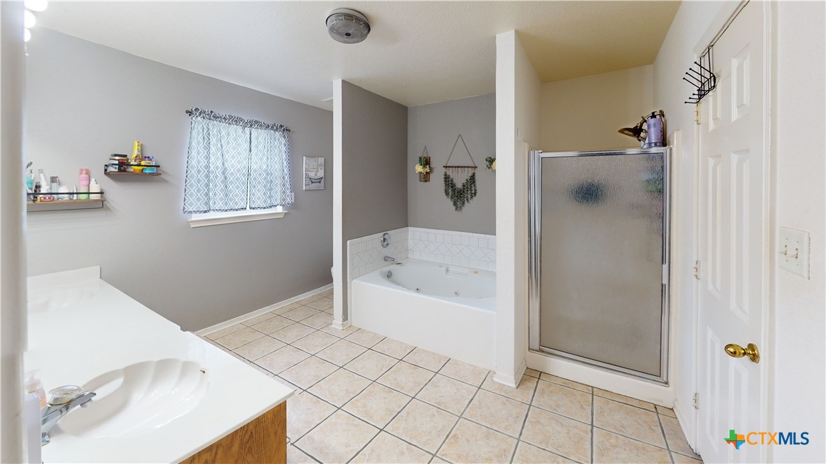 2700 Southwood Drive - Photo 4