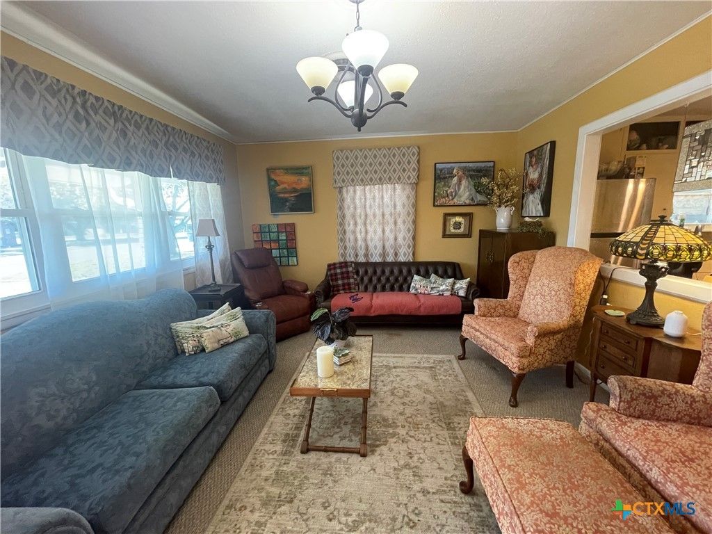 Photo of 880 W Merriweather Street, New Braunfels, TX 78130 (MLS # 598898)
