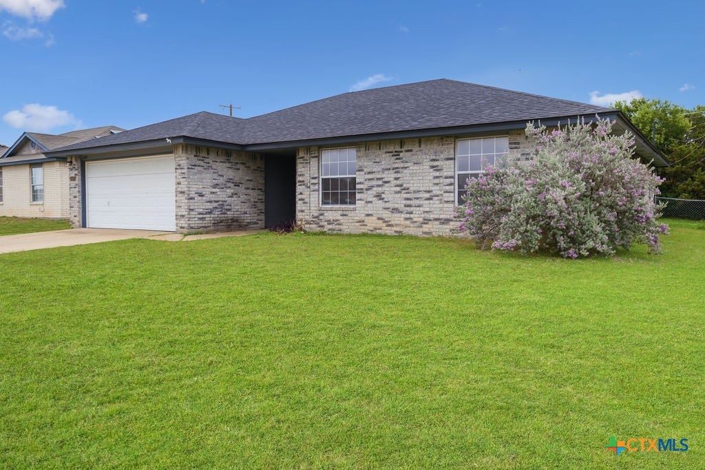 Photo of 4600 Ledgestone Drive, Killeen, TX 76549 (MLS # 616403)