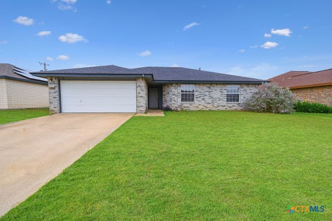 Photo of 4600 Ledgestone Drive, Killeen, TX 76549 (MLS # 616403)