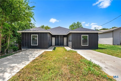 Photo of 814 S 22nd Street, Temple, TX 76501 (MLS # 620139)