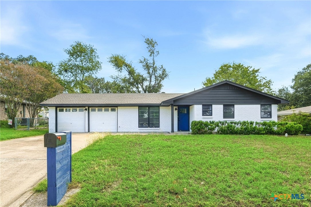 2509 Blue Jay Drive