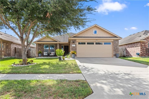 Photo of 117 Flint Rock Court, Victoria, TX 77904 (MLS # 625678)