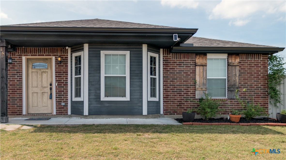 3004 Tom Lockett Drive