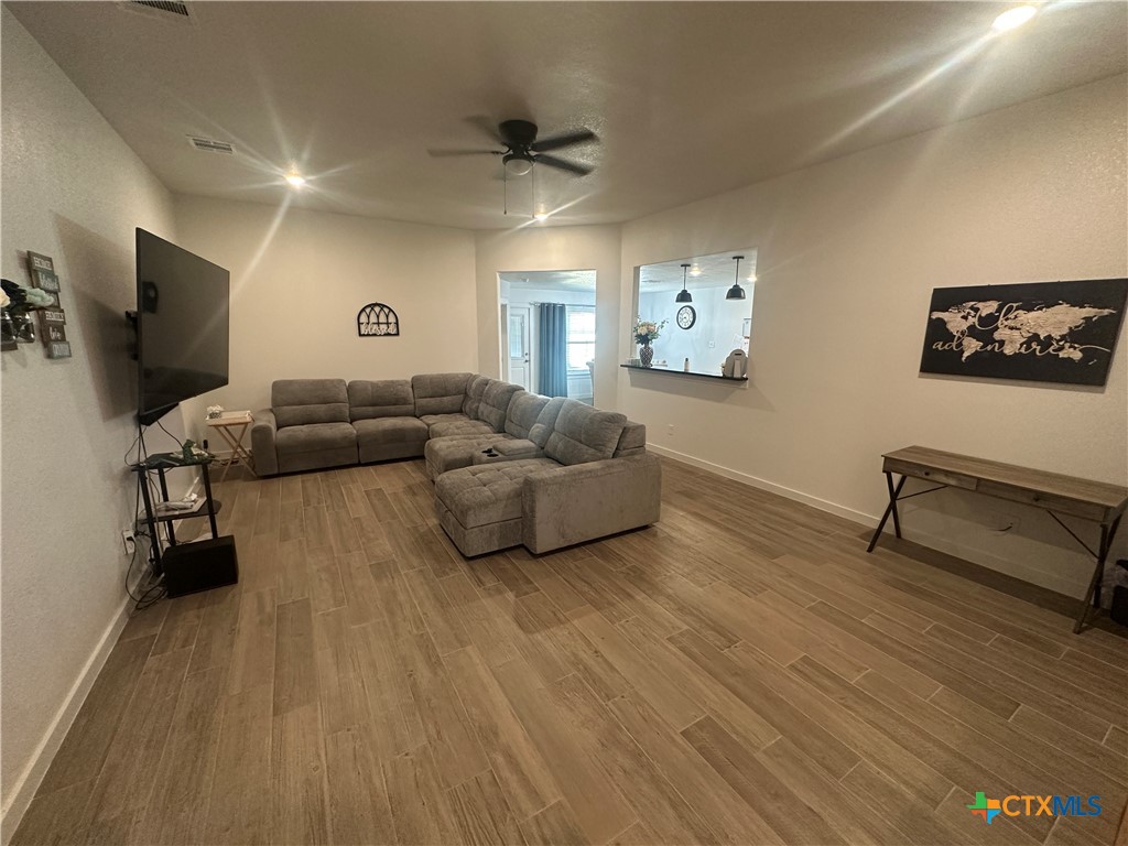 1503 Fiddle Wood Way