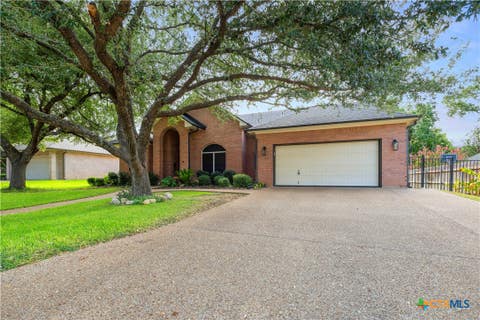 Photo of 6211 Turtle Creek Trail, Temple, TX 76502 (MLS # 622859)