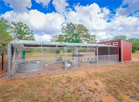 A home in Luling