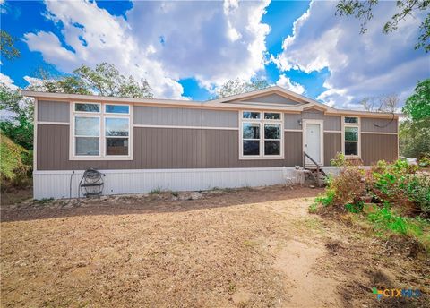 A home in Luling