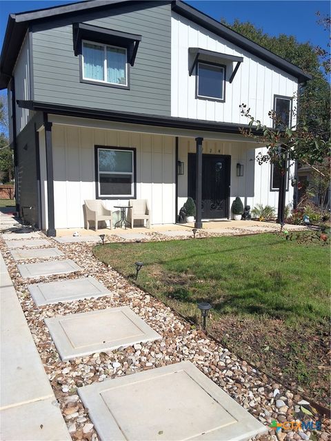 Photo of 724 Ramsey Avenue, Rockdale, TX 76567 (MLS # 604454)