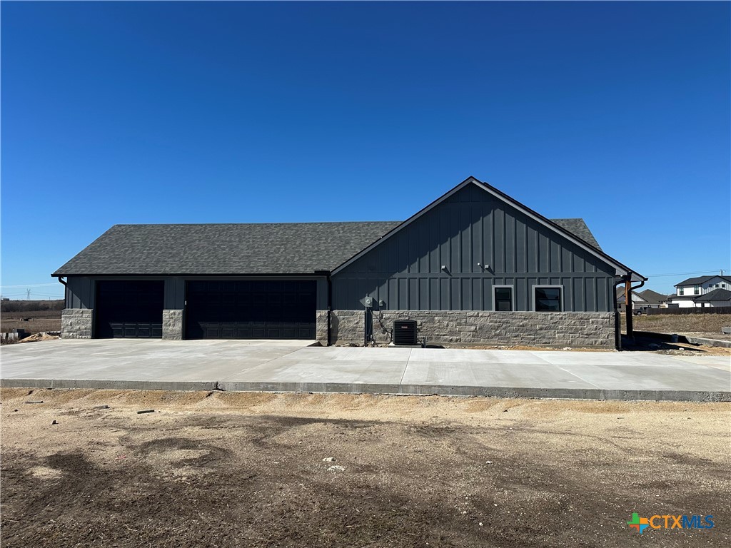 15006 Armstrong Estates