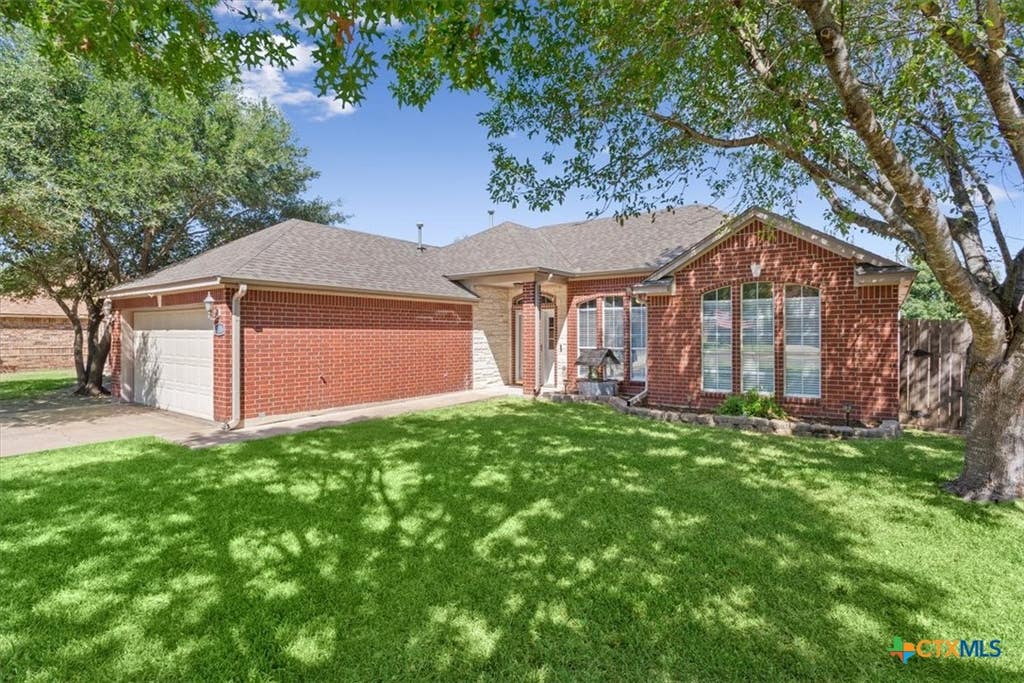 Photo of 3106 Red Oak Drive, Belton, TX 76513 (MLS # 622619)