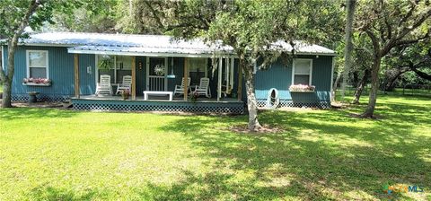 Photo of 324 Wooldridge Road, Seadrift, TX 77983 (MLS # 613903)