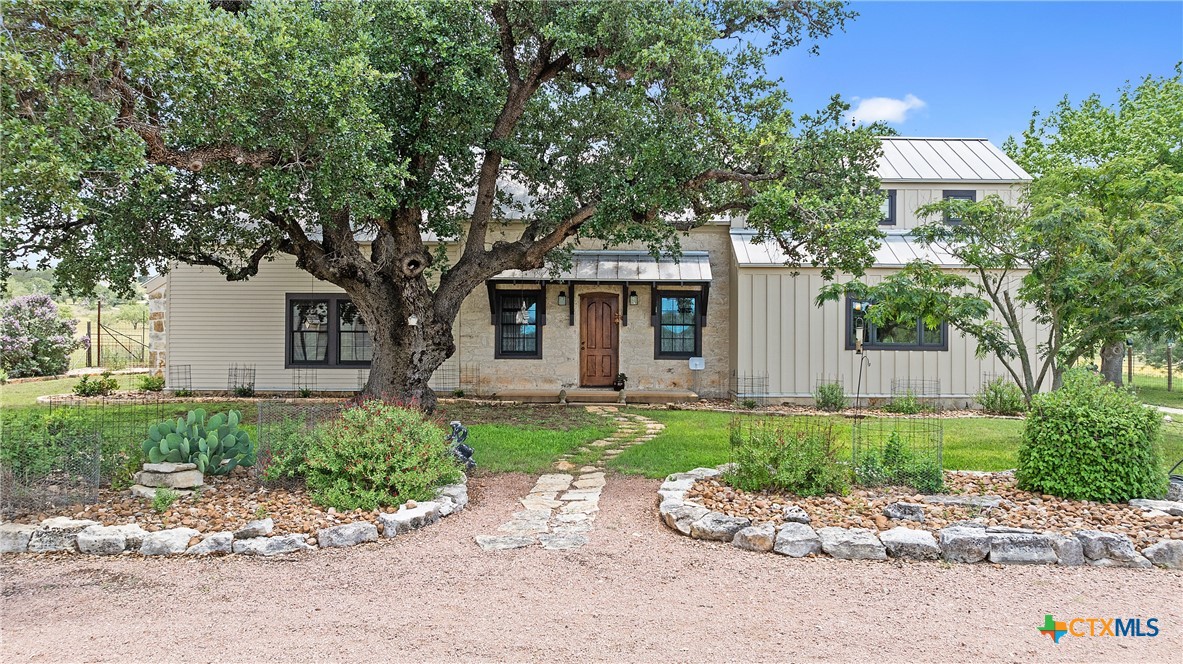 544 Alfred Henke Road