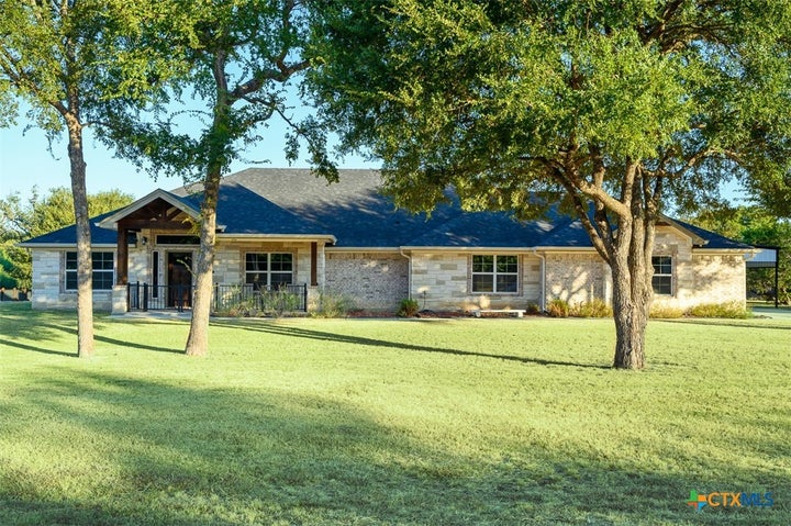 Photo 1 of 42 — 1026 County Road 3152, Kempner, TX 76539