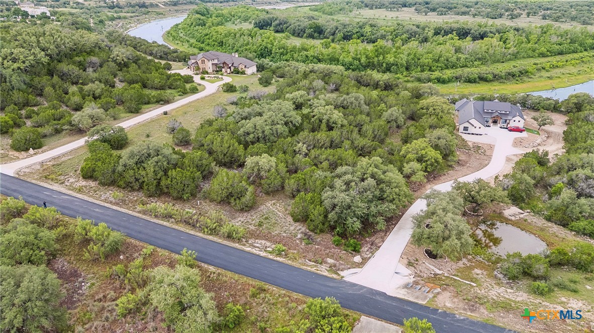 293 River Cliff Place