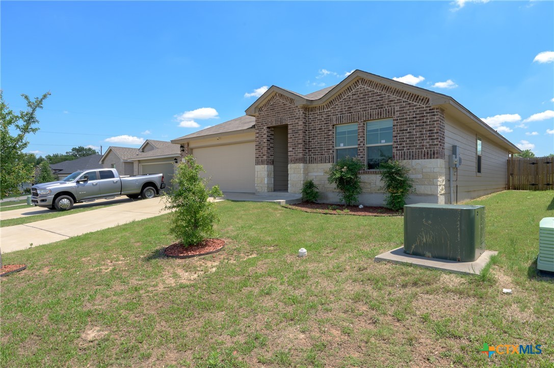 325 Jacquard Court