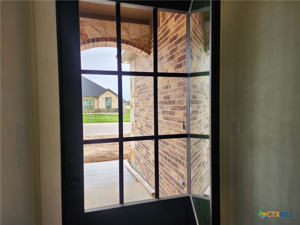 801 Golden Eagle Cove