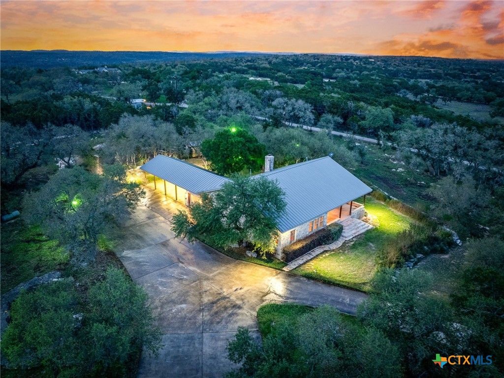 Photo of 377 Buffalo Springs Road, New Braunfels, TX 78132 (MLS # 613745)